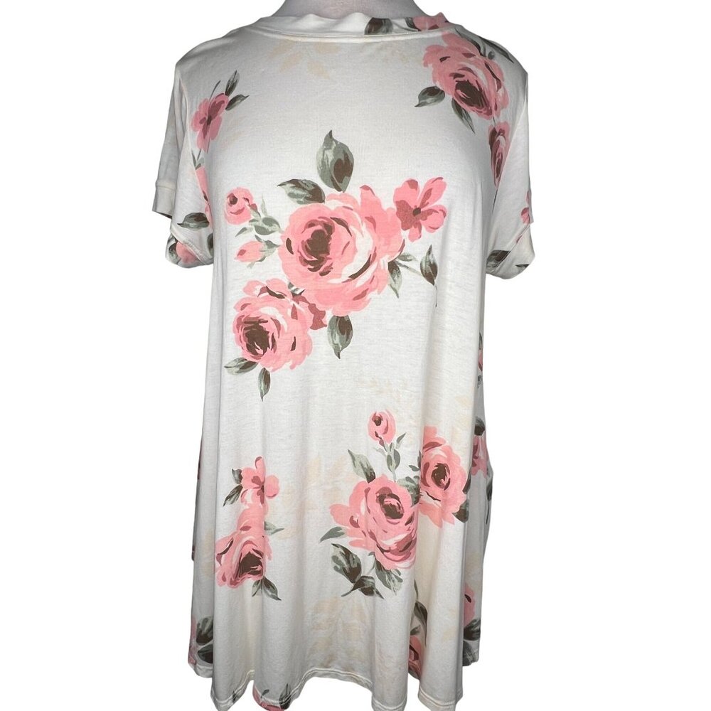 Lula Roe Medium Top short Sleeve Round Neck White Pink Floral Stretch